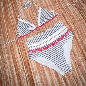 Amazon Bikini